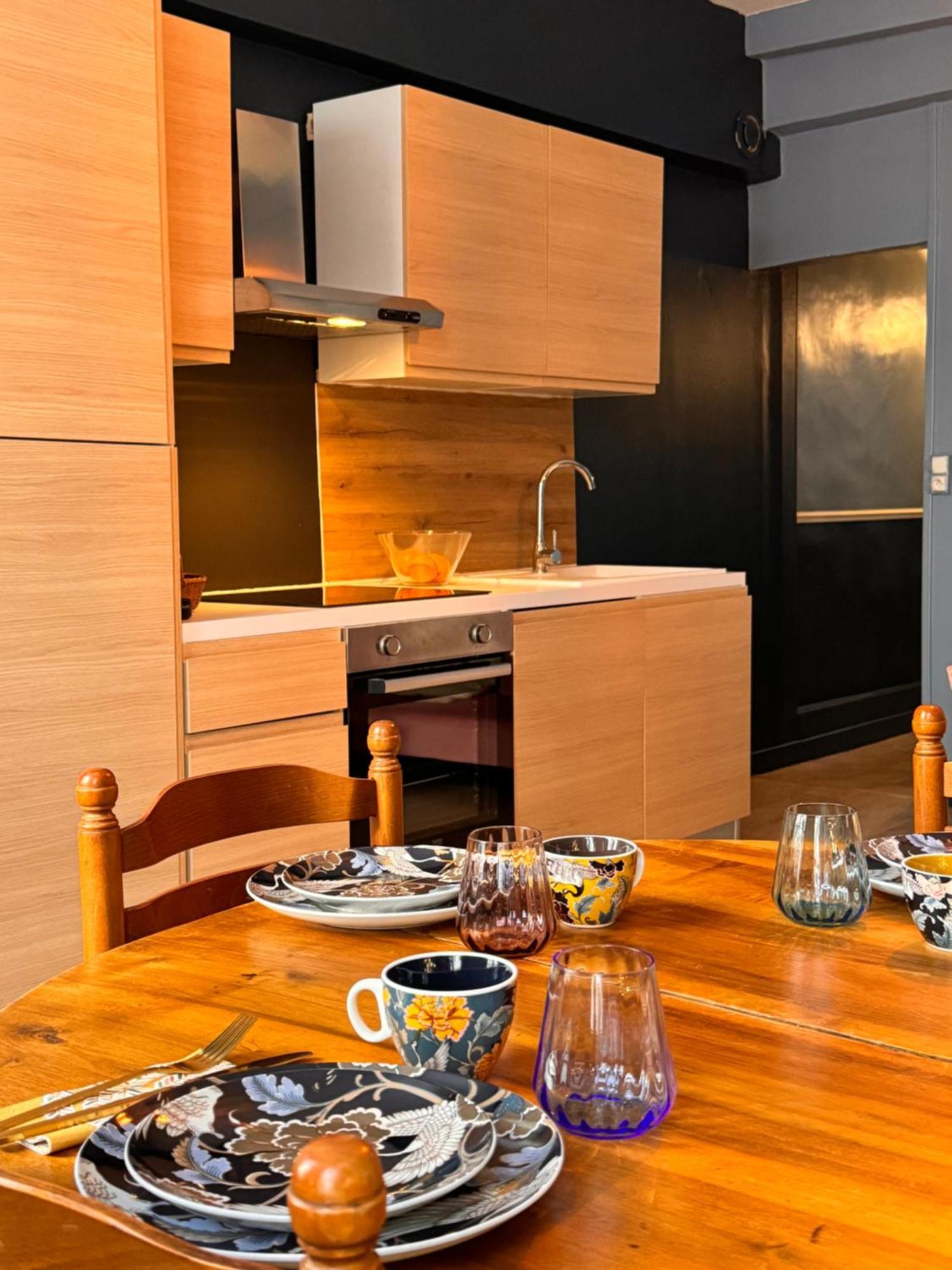 Logis Decaens Apartment ภายนอก รูปภาพ